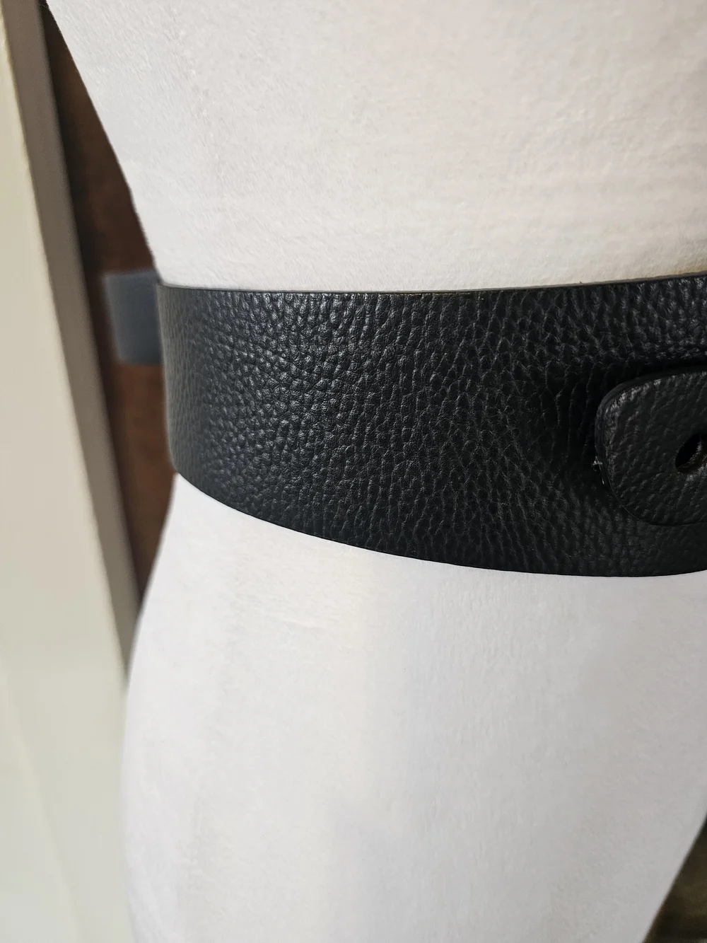 Calvin Klein 1990s Black Textured Waist Belt with Silver Ring